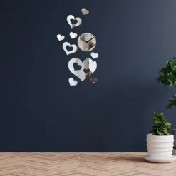 ساعة ديكور جدارية 3D بقلوب ومرايا سهلة التركيب وتعمل ببطارية