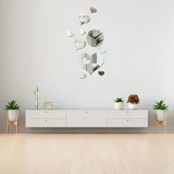 ساعة ديكور جدارية 3D بقلوب ومرايا سهلة التركيب وتعمل ببطارية - صورة 2