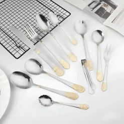 طقم أدوات مائدة 72 قطعة مع صندوق خشبي – ستانلس ستيل بتصميم أنيق - صورة 5