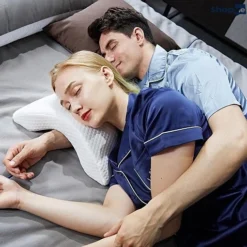 وسادة مع ثقب الذراع شكل مقوس