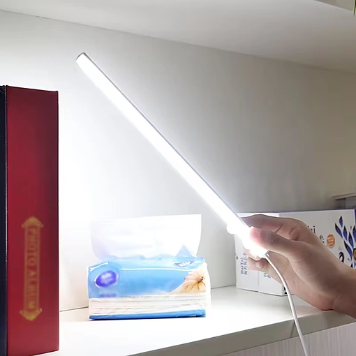 مصباح مكياج LED للمرآة 30 سم ببطارية ليثيوم ولمس وشحن USB - صورة 7