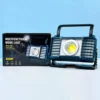 كشاف يدوي LED متعدد الوظائف مع بنك طاقة ومنفذ Type-C