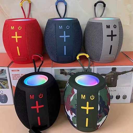 مكبر صوت بلوتوث محمول بإضاءة RGB وبطارية 1200mAh