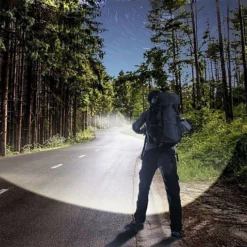 كشاف يدوي LED قابل للشحن – إضاءة قوية بعيدة المدى مع 4 أوضاع - صورة 8