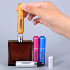 بخاخ عطر قابلة لإعادة التعبئة بسعة 5 مل مثالية للسفر والرحلات